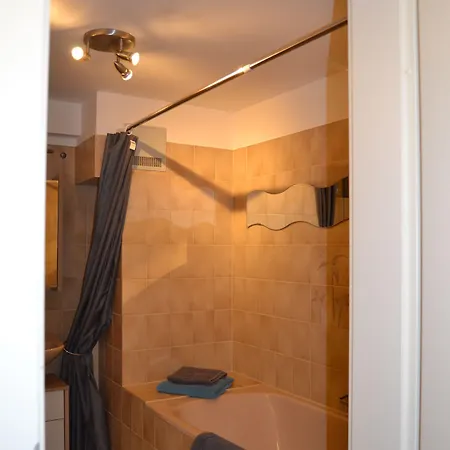 Schelsen Apartment